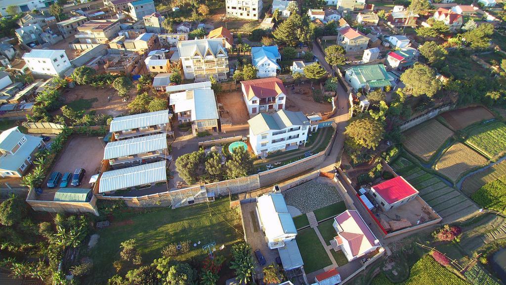Hotel Chez Jeanne Antananarivo Buitenkant foto