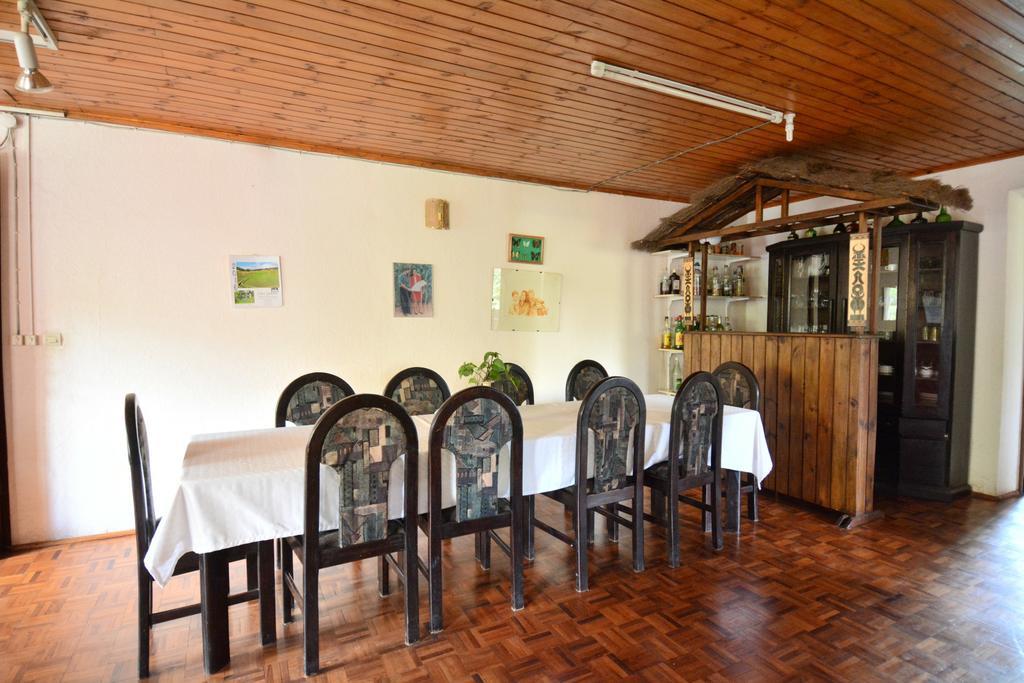 Hotel Chez Jeanne Antananarivo Buitenkant foto