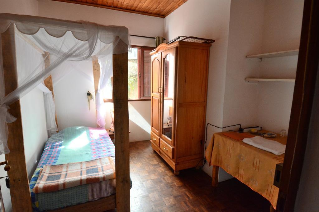 Hotel Chez Jeanne Antananarivo Buitenkant foto