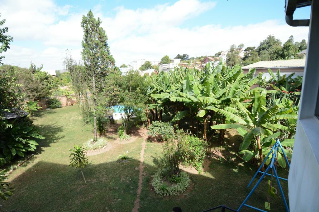 Hotel Chez Jeanne Antananarivo Buitenkant foto