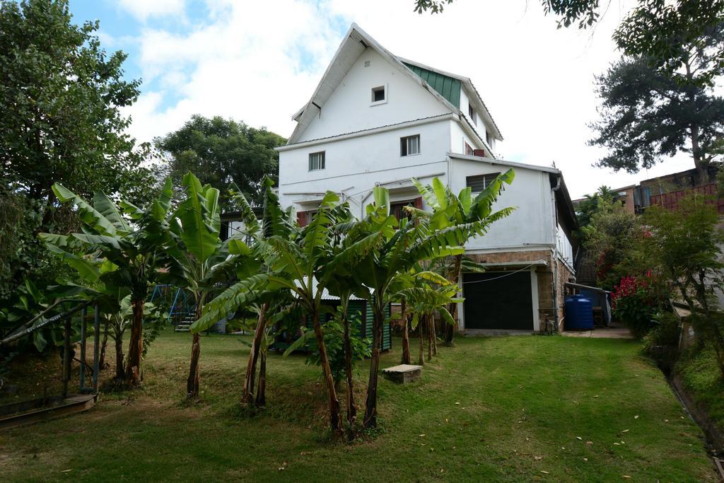 Hotel Chez Jeanne Antananarivo Buitenkant foto