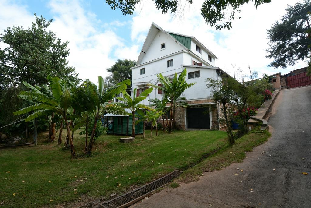 Hotel Chez Jeanne Antananarivo Buitenkant foto