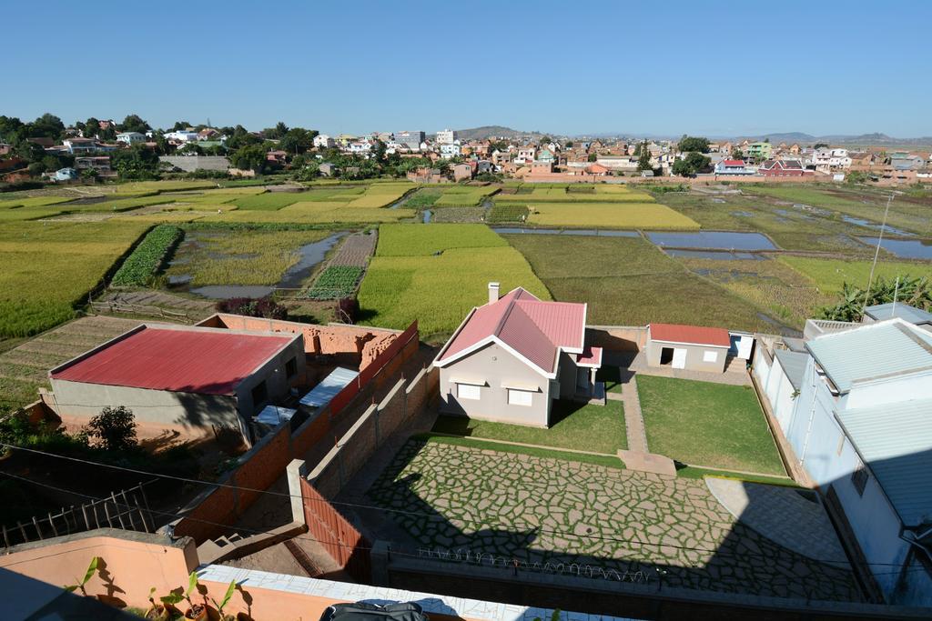Hotel Chez Jeanne Antananarivo Buitenkant foto