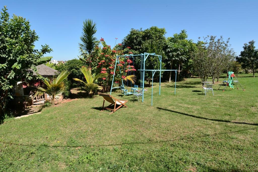 Hotel Chez Jeanne Antananarivo Buitenkant foto